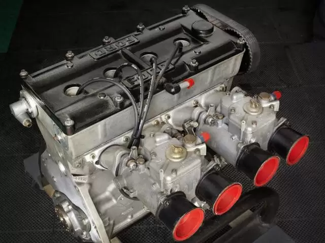 Cosworth BDG 2.0L Engine - 1/3