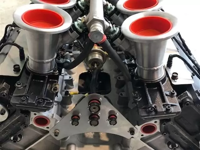 Cosworth DFR 3.5 Engine - 1/1